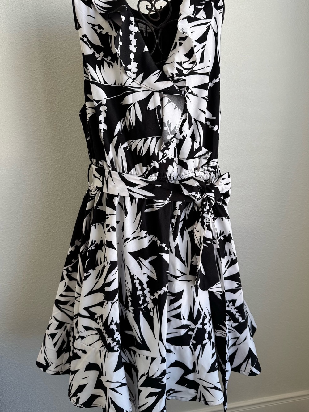 white birch Black and White Floral Wrap Dress